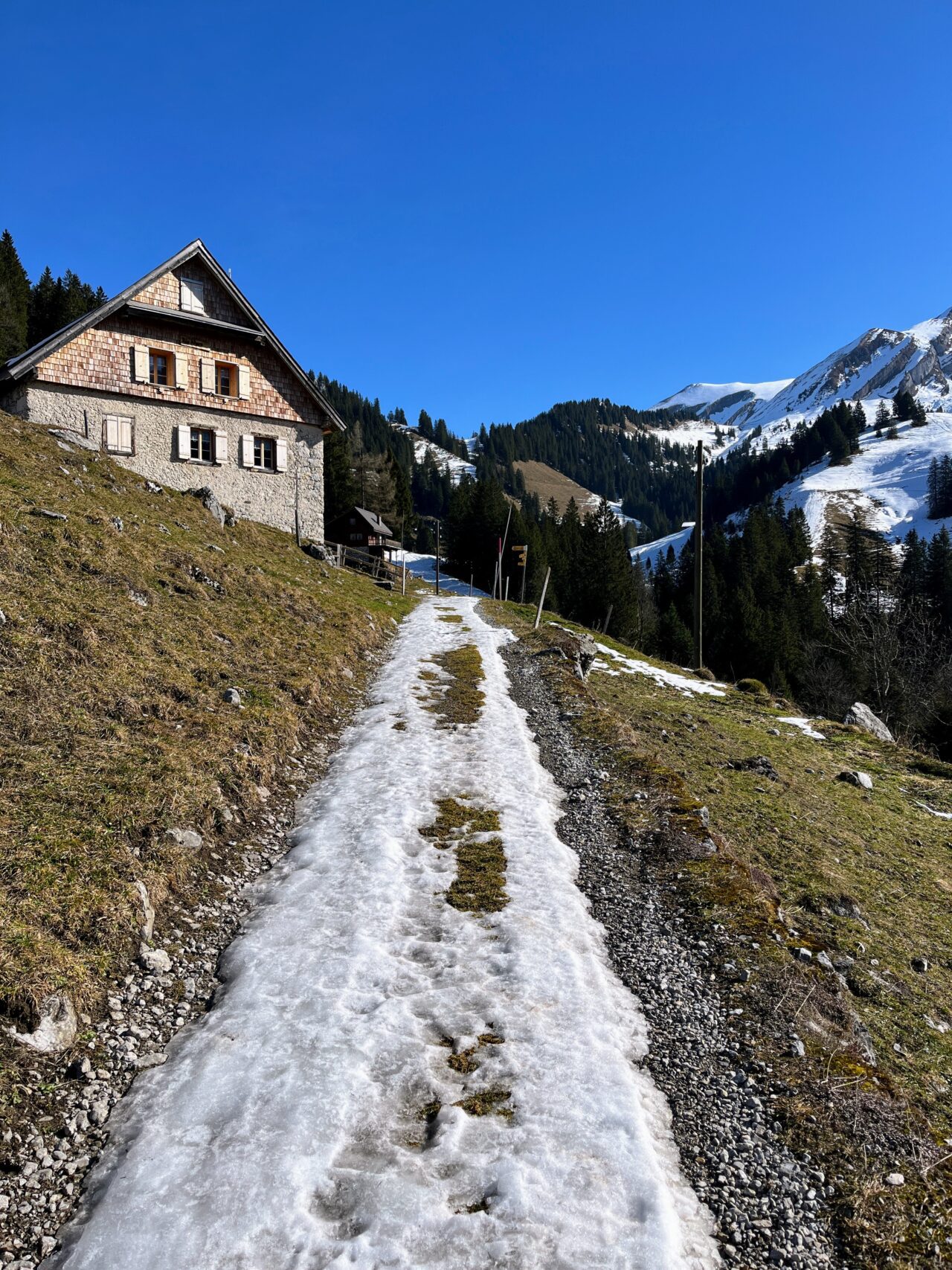 schneeschuhwanderung-brisenhaus-_IMG_0204