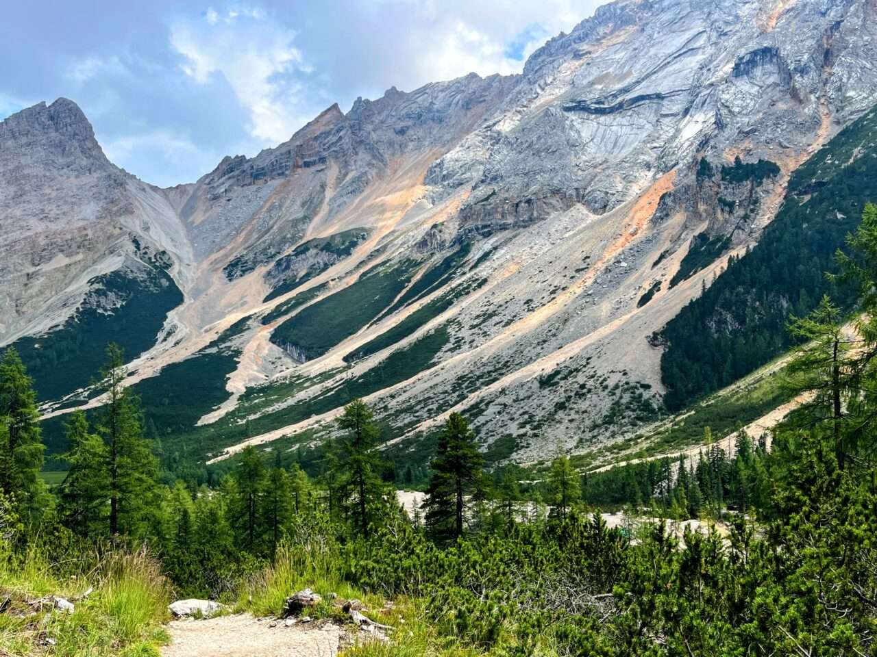 wanderung_dolomiten_hoehenweg_1_etappe_2_rifugio_sennes_rifugio_lavarella_