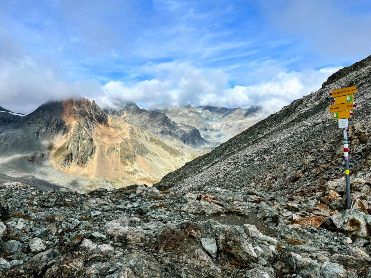 wanderung_bernina_trek_tag_3_jenatschhuette_silvaplana_
