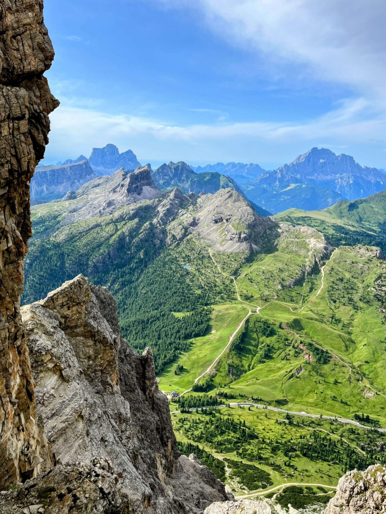 wanderung_dolomiten_hoehenweg_1_etappe_4_rifugio_lagazuoi_rifugio_cinque_torri_