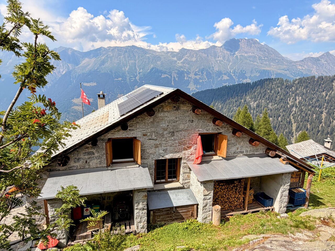 wanderung_sentiero_alpino_bregaglia_sciorahuette_sasc_furae_huette__IMG_0525