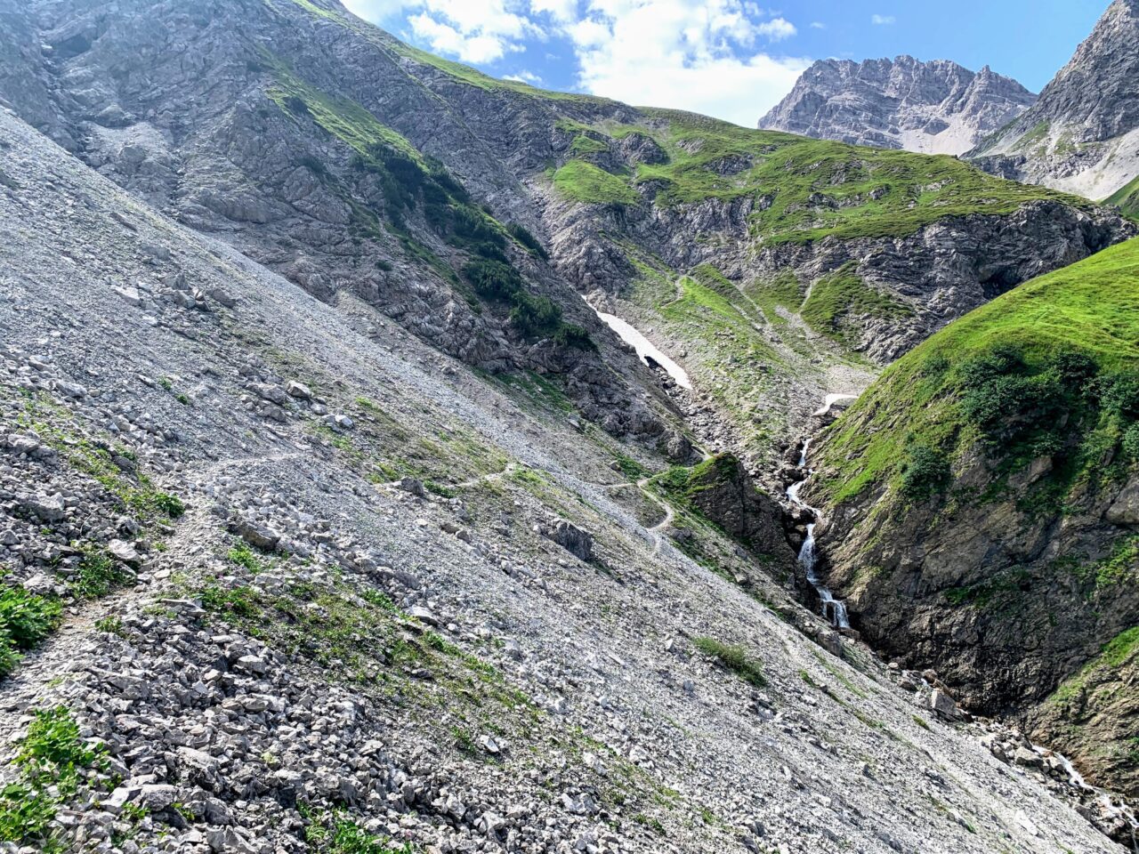 alpenueberquerung_mit-kindern_tag_3_madau_wuerttemberger_haus_