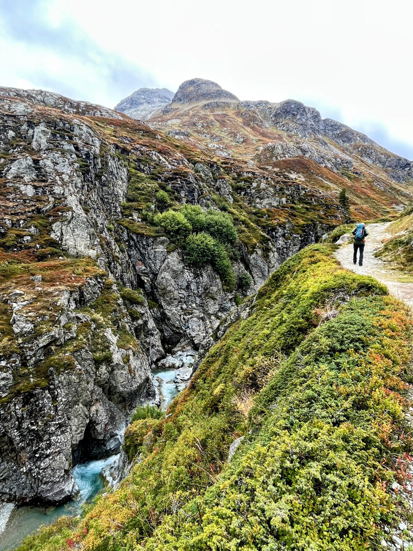 wanderung_bernina_trek_tag_2_eschahuette_jenatschuette_