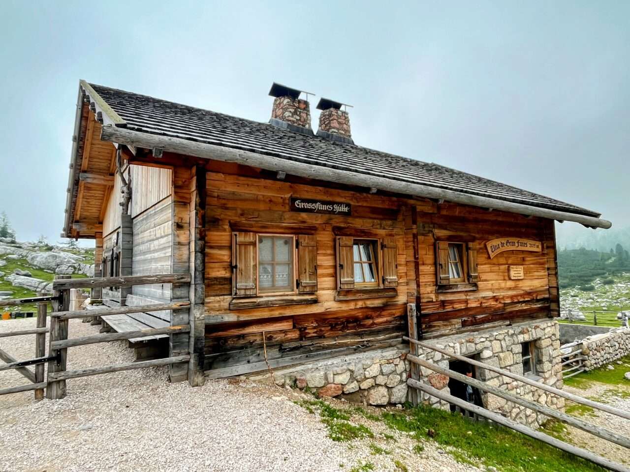 wanderung_dolomiten_hoehenweg_1_etappe_3_rifugio_lavarella_rifugio_lagazuoi_