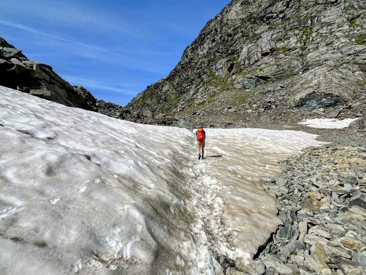 wanderung_alpenpaesseweg_etappe_29_cabane_de_prafleuri_cabane_de_louvie_