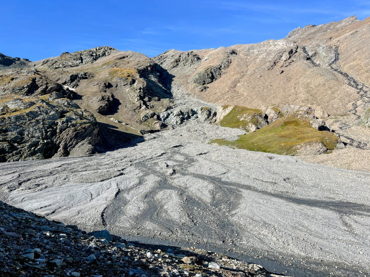 wanderung_alpenpaesseweg_etappe_28_cabane_de_dix_cabane_de_prafleuri_