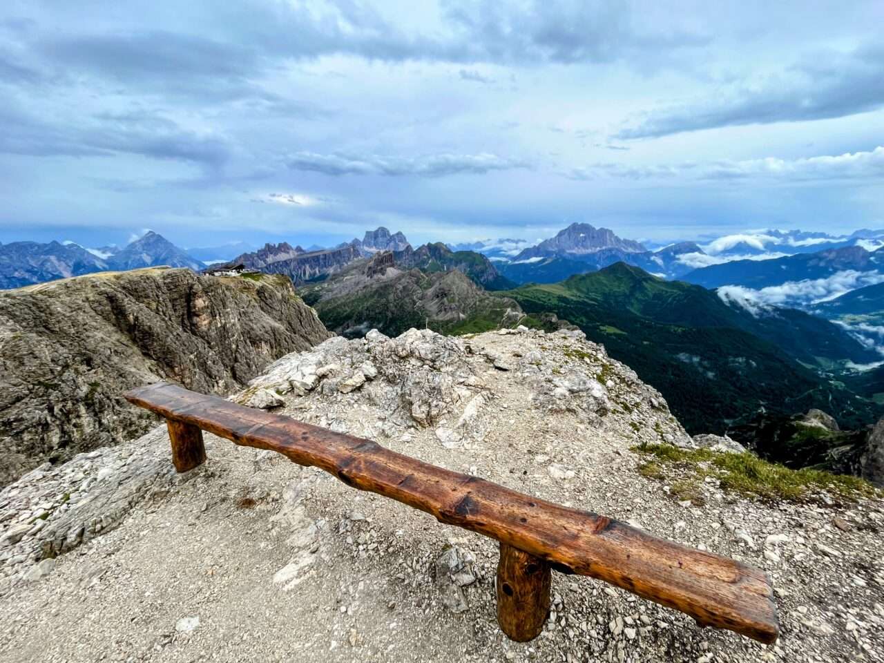 wanderung_dolomiten_hoehenweg_1_etappe_3_rifugio_lavarella_rifugio_lagazuoi_