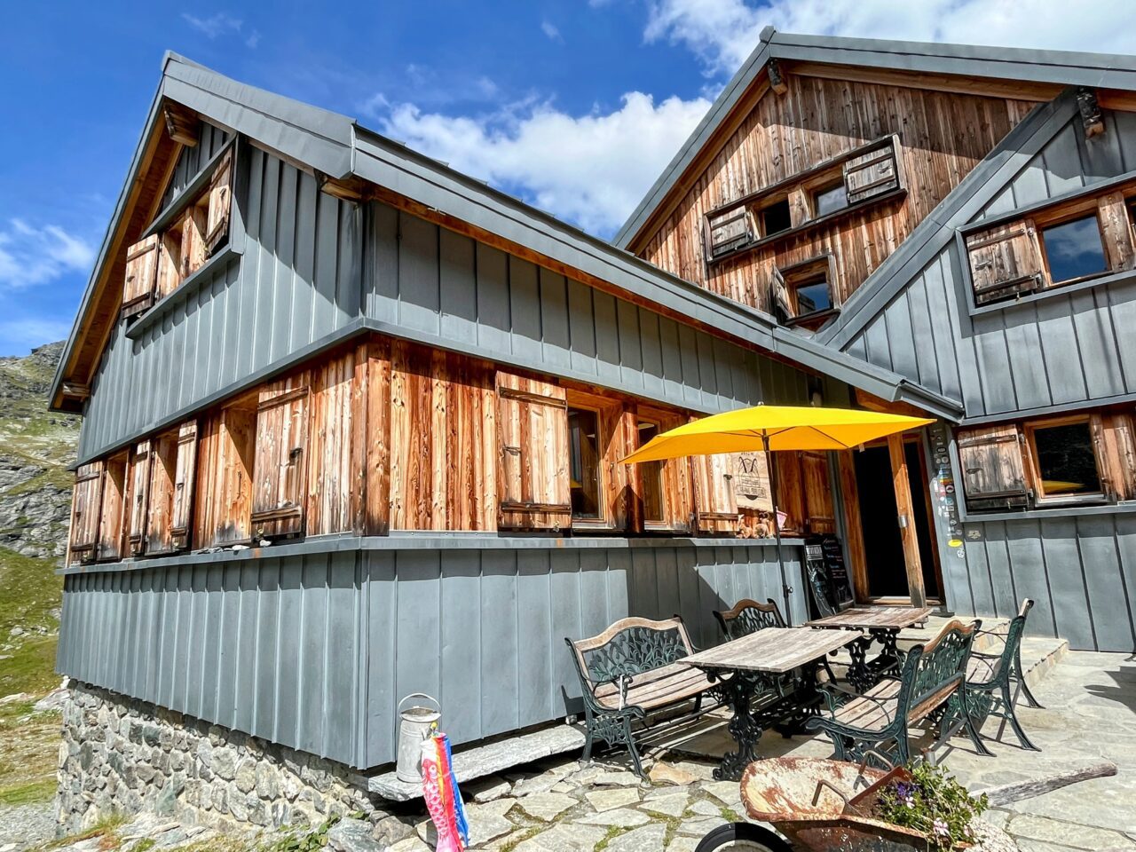 wanderung_alpenpaesseweg_etappe_28_cabane_de_dix_cabane_de_prafleuri_