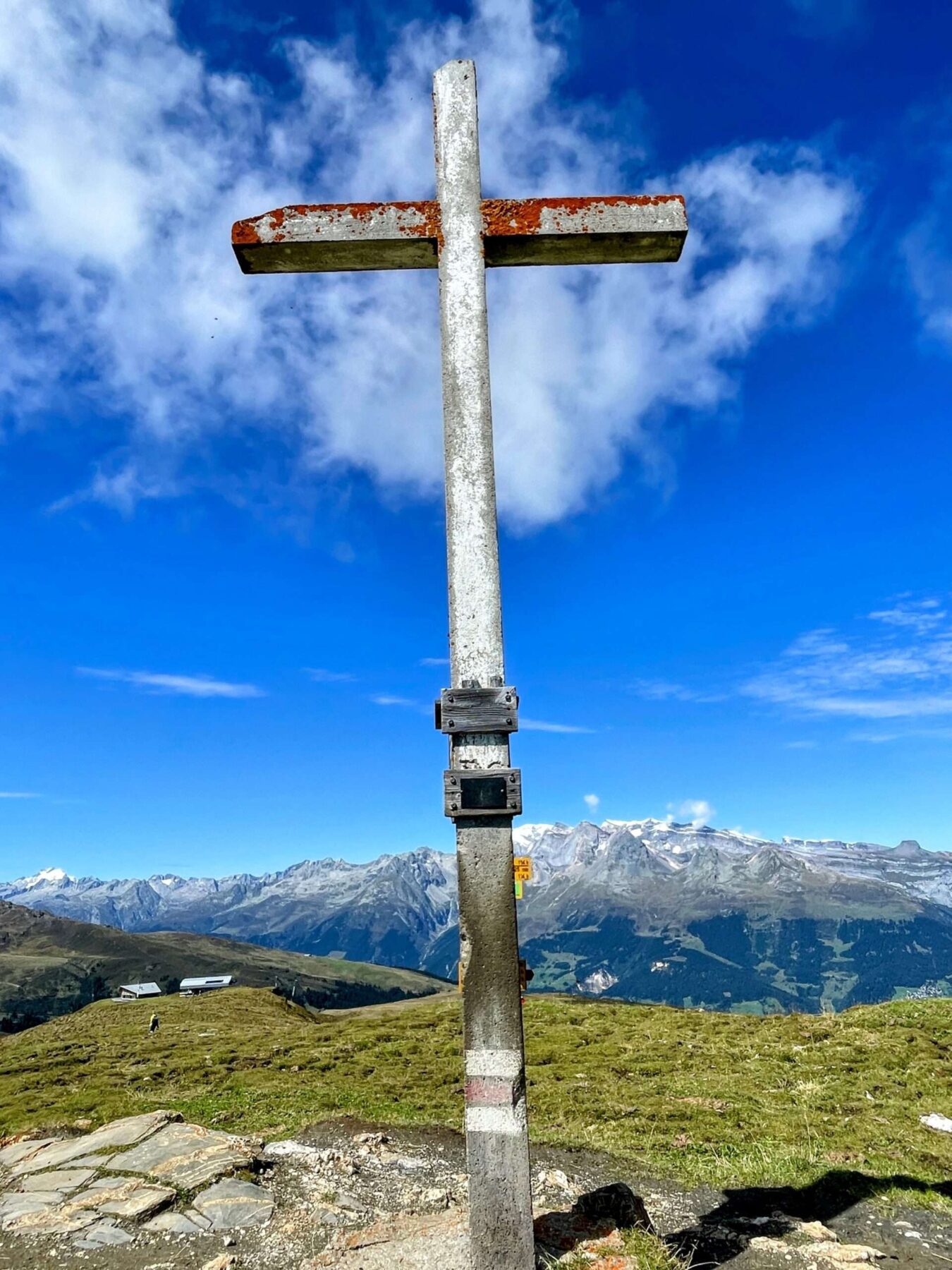 Alpenpässeweg_etappe_8_vella_lumein_