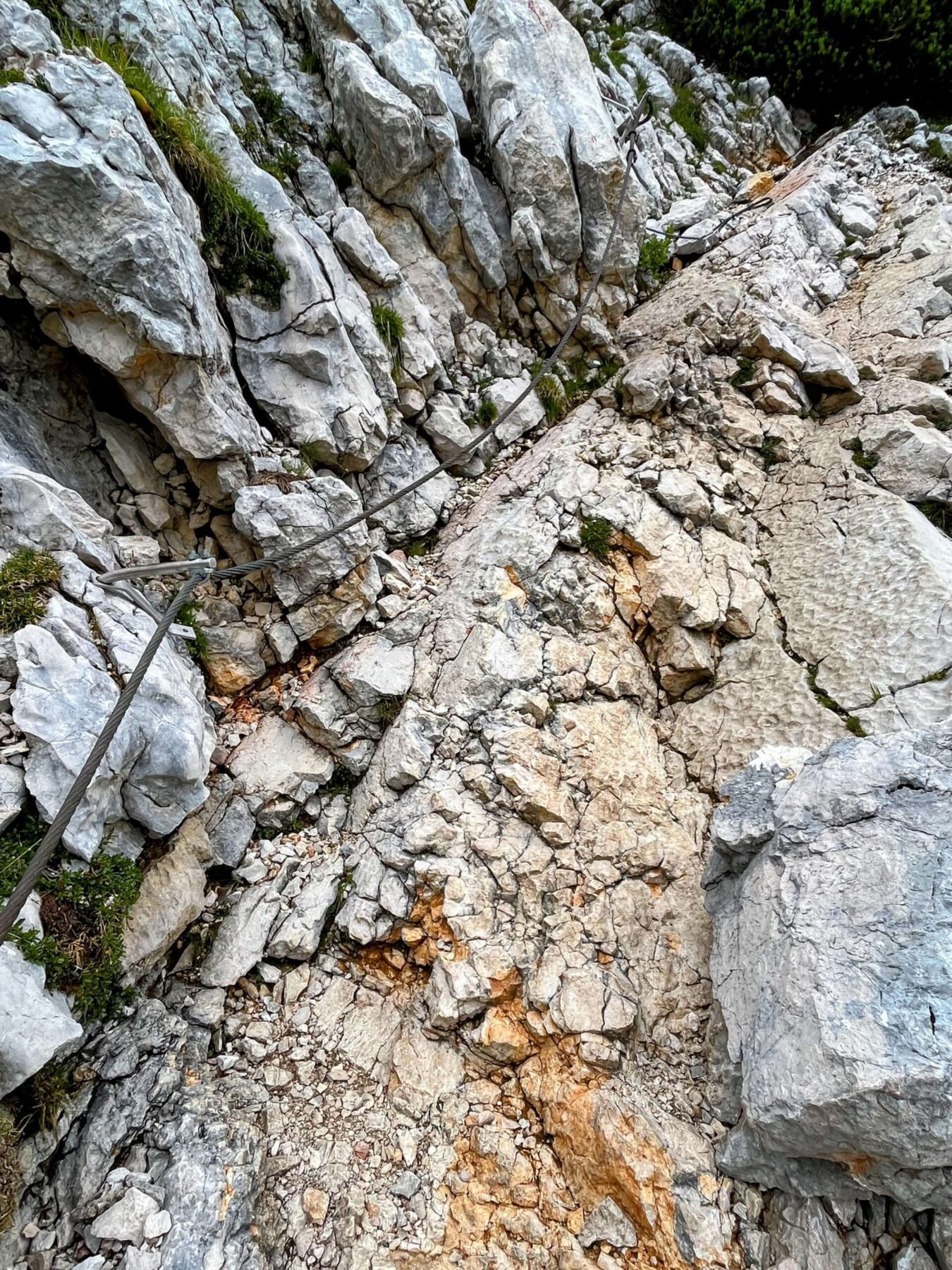 wanderung_dolomiten_hoehenweg_1_etappe_1_pragser_wildsee_rifugio_sennes_