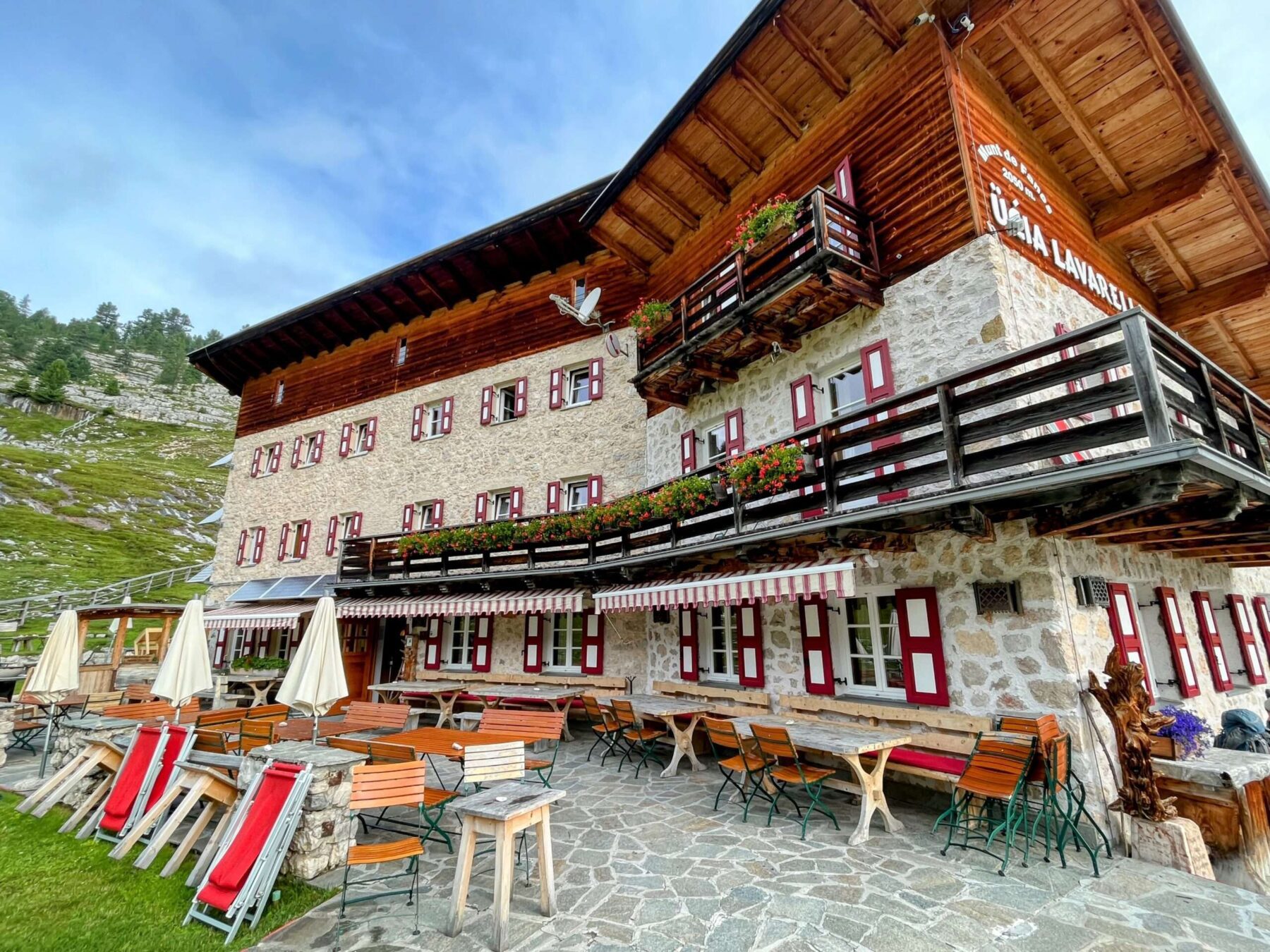 wanderung_dolomiten_hoehenweg_1_etappe_2_rifugio_sennes_rifugio_lavarella_