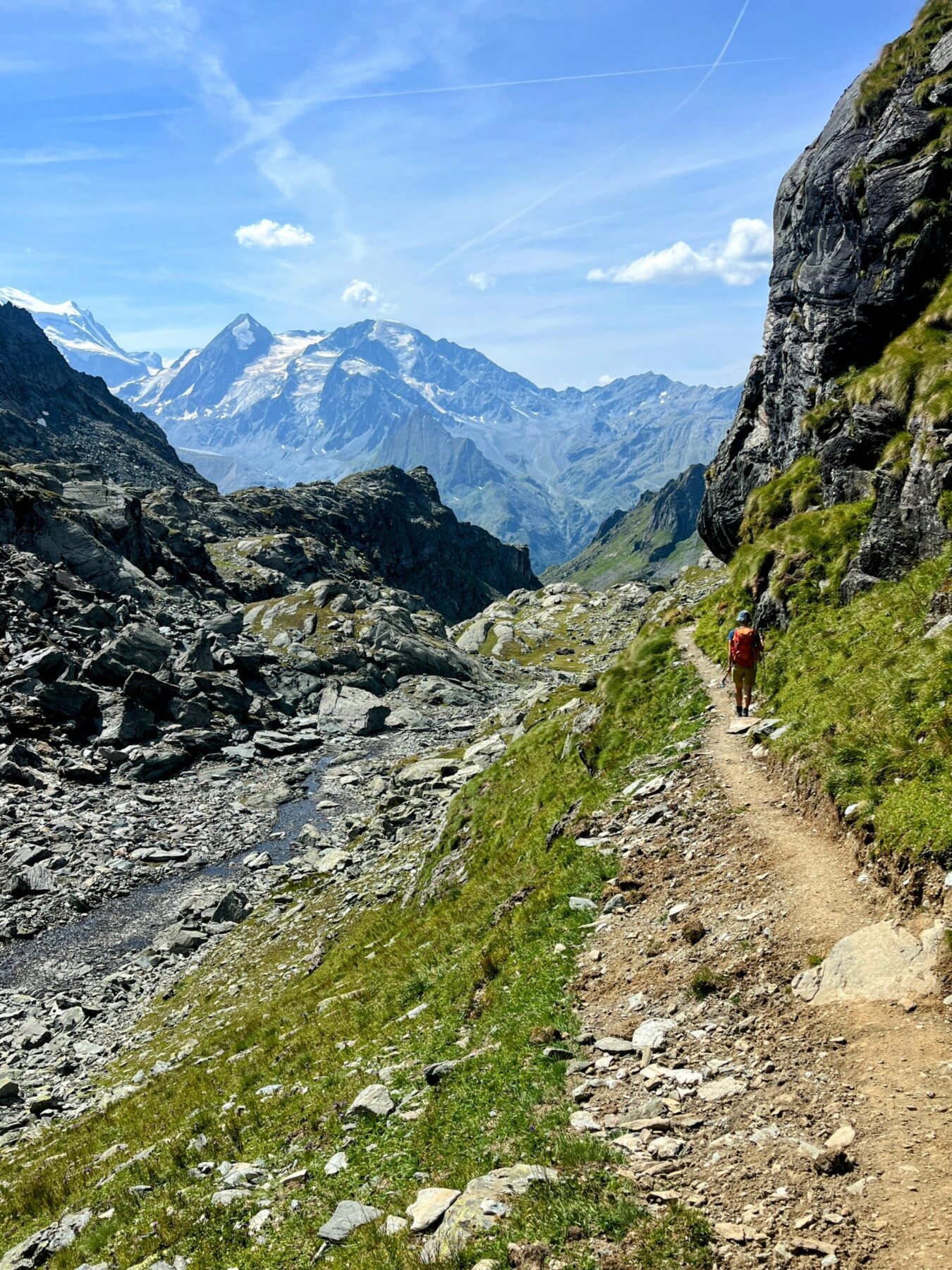 wanderung_alpenpaesseweg_etappe_29_cabane_de_prafleuri_cabane_de_louvie_