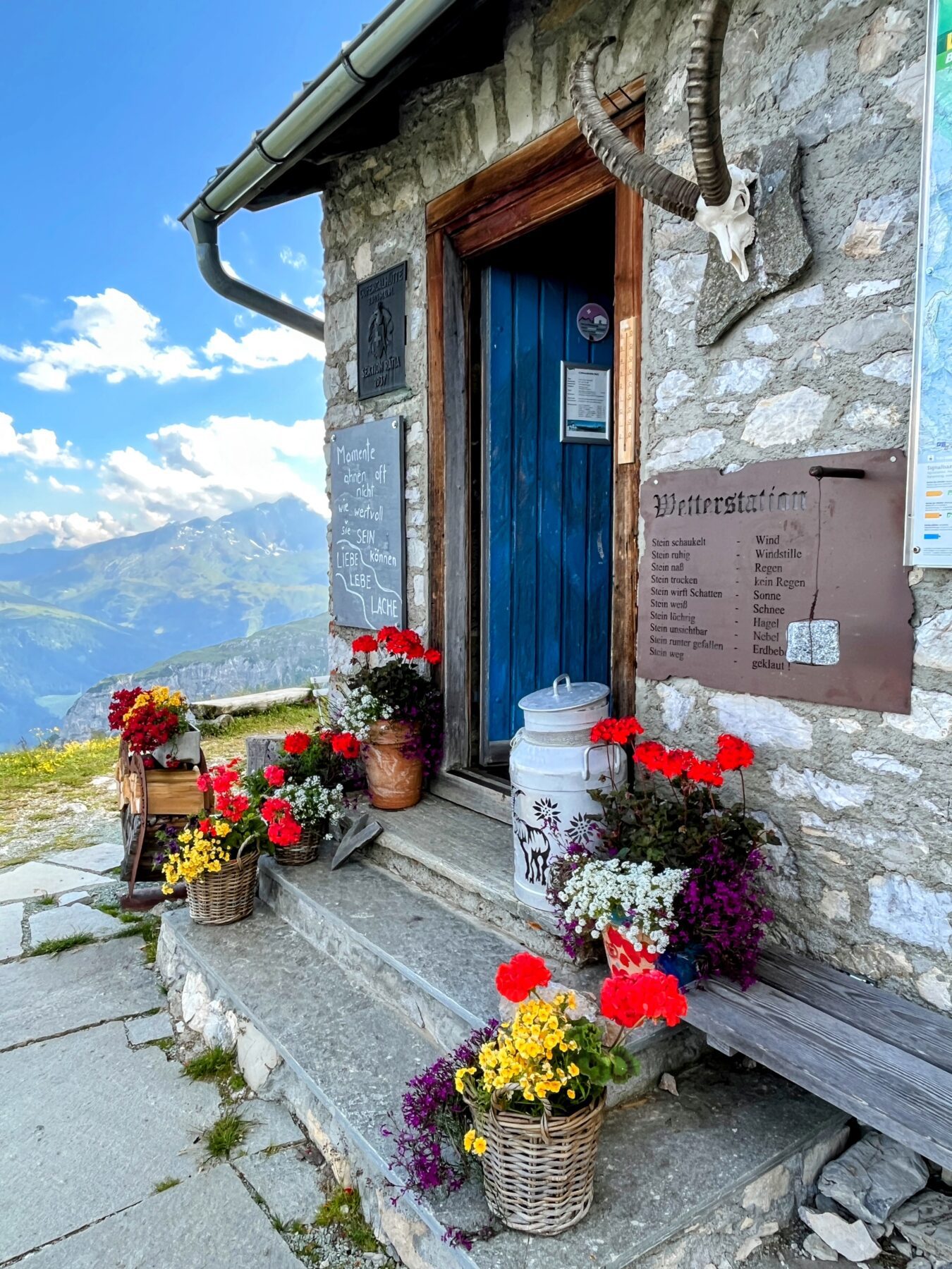schneeschuhtour_alp_flix_573_schweizmobil_