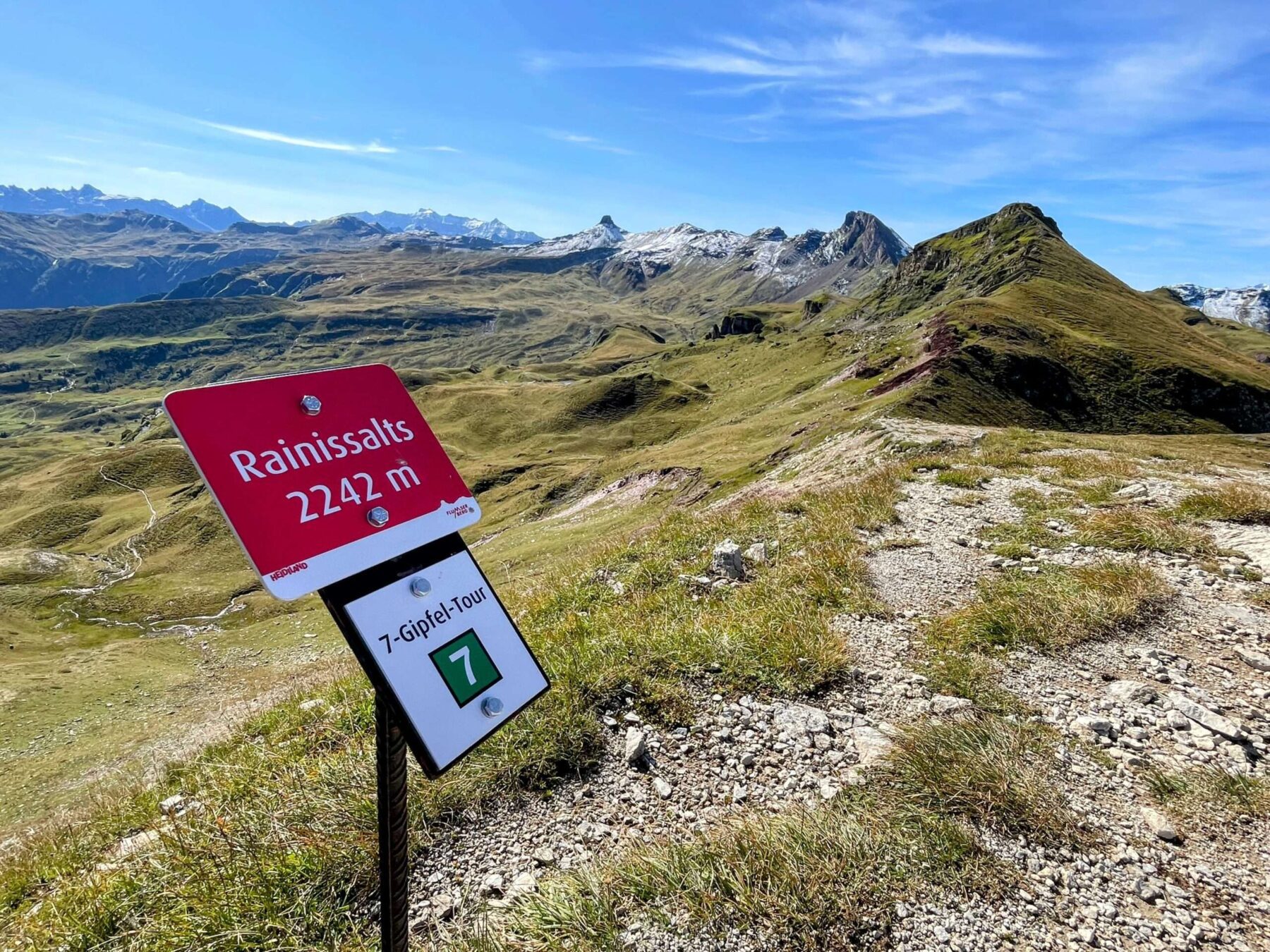wanderung_7_gipfel_tour_maschgenkamm_spitzmeilenhütte_