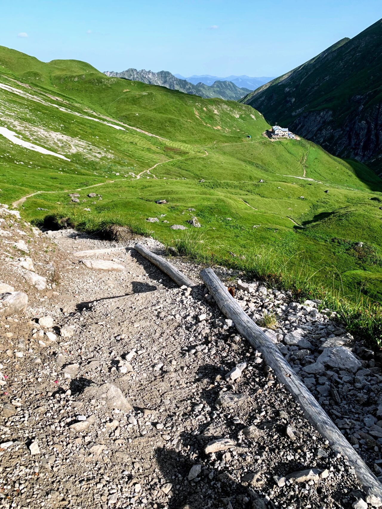 alpenueberquerung_mit_kindern_tag_2_kemptner_huette_madau_