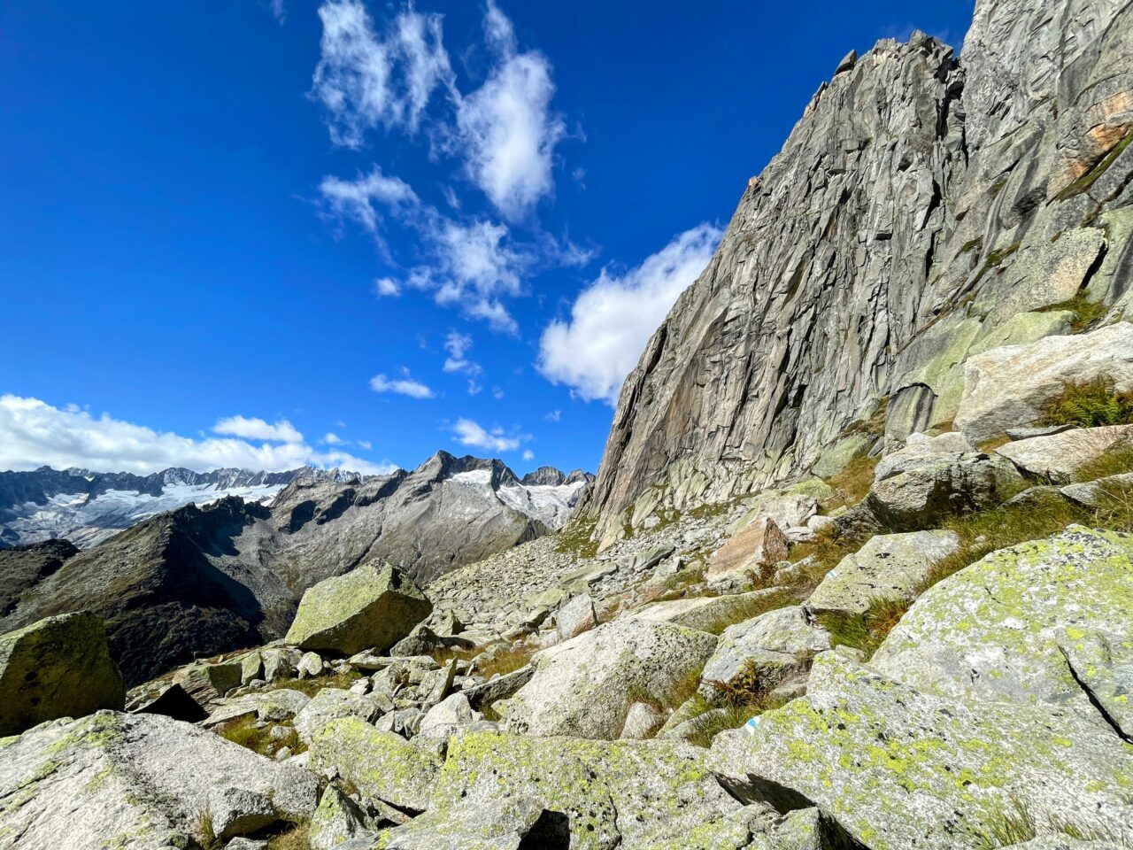 wanderung_5_huetten_panoramaweg_uri_