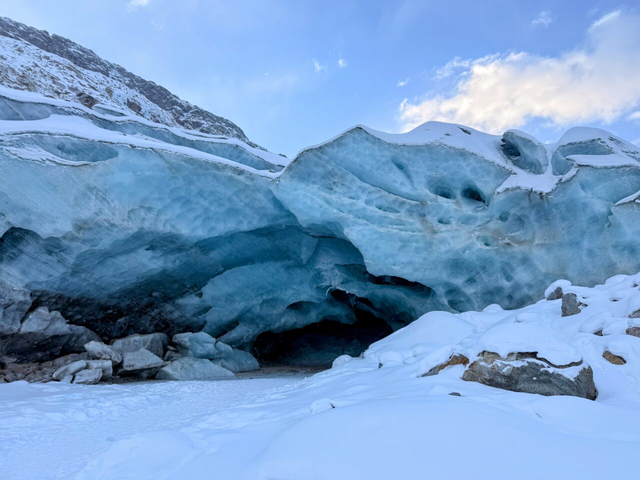 schneeschuhwanderung_gletscherhoehle_morteratschgletscher__IMG_8965