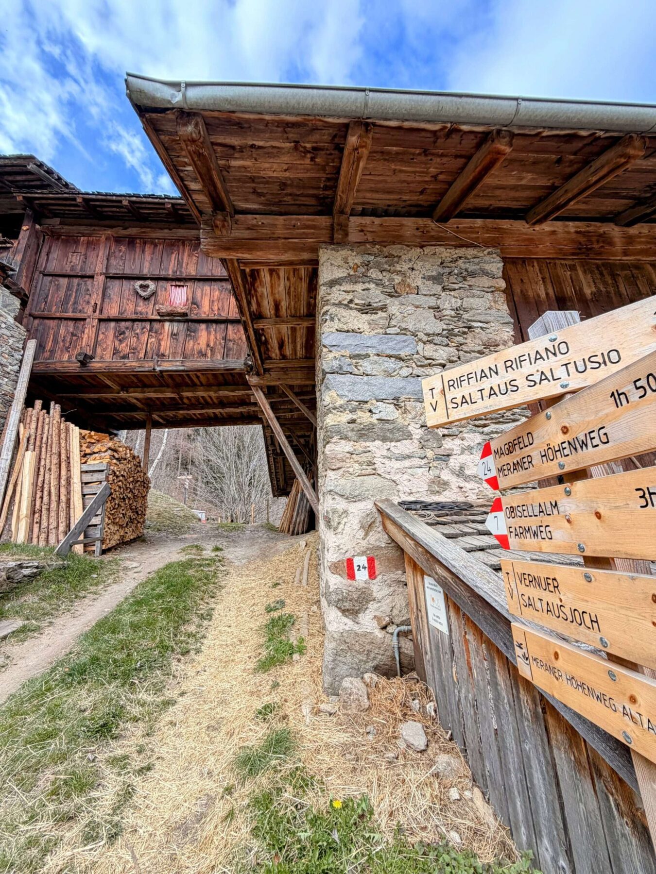 wanderung_Meraner_hoehenweg_hochmuth_mutthoefe_longfall_saltaus_