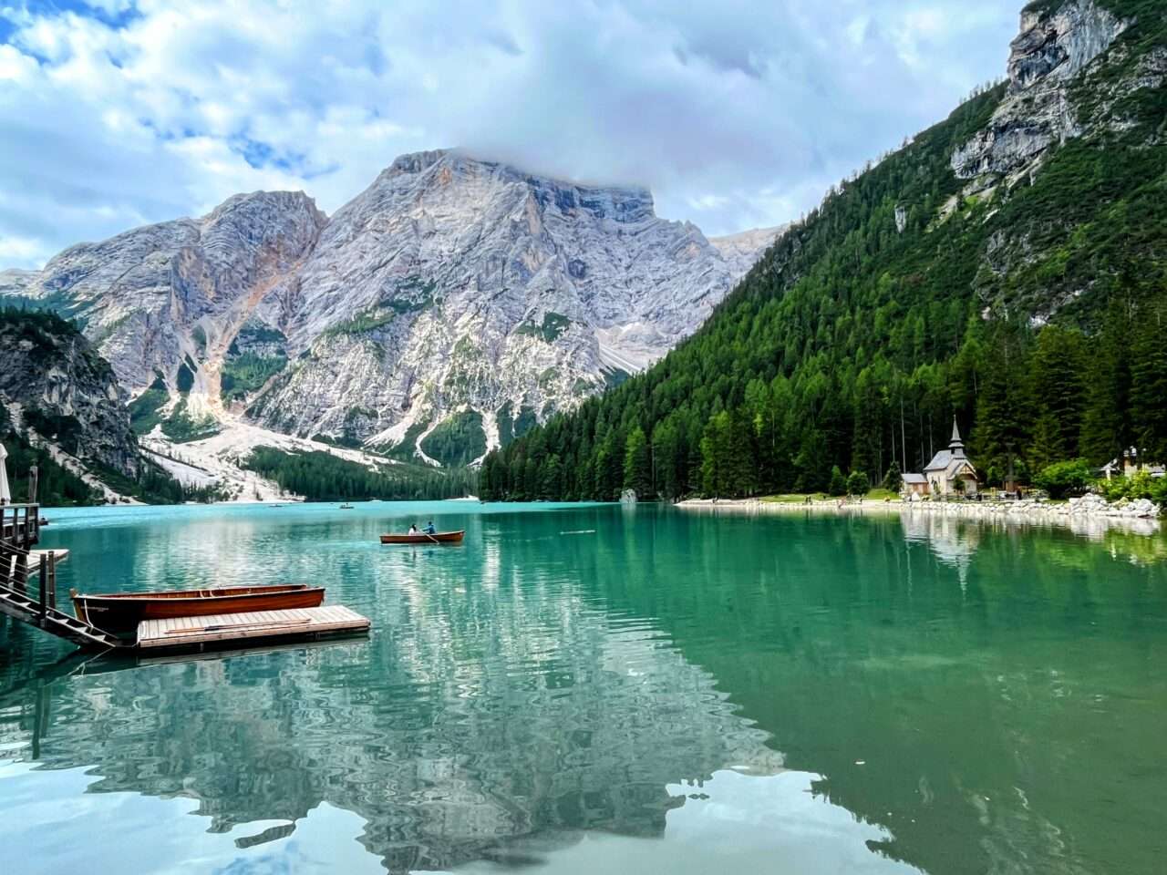 wanderung_dolomiten_hoehenweg_1_etappe_1_pragser_wildsee_rifugio_sennes_
