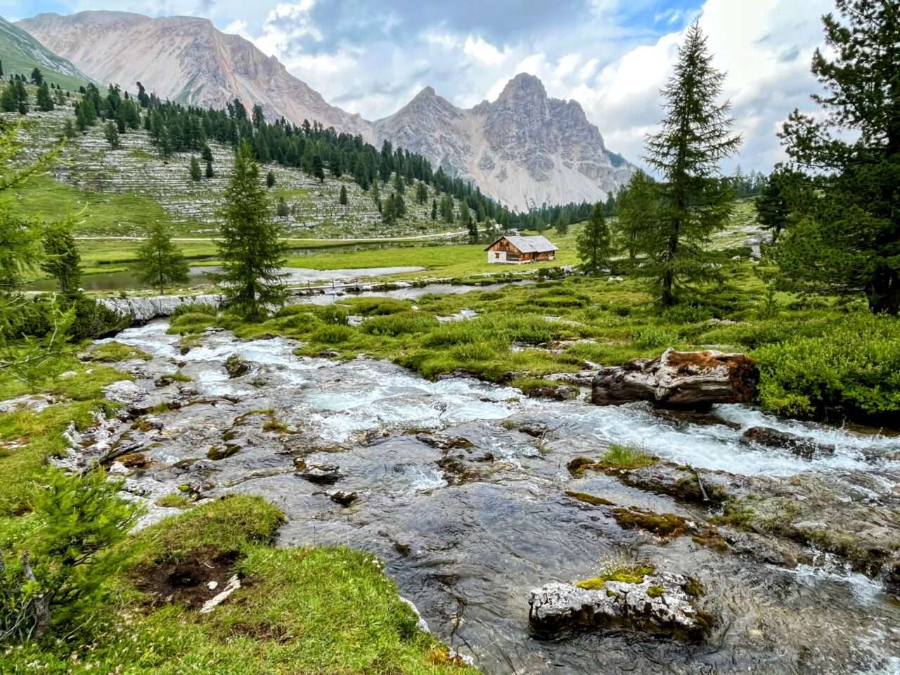 wanderung_dolomiten_hoehenweg_1_etappe_2_rifugio_sennes_rifugio_lavarella_