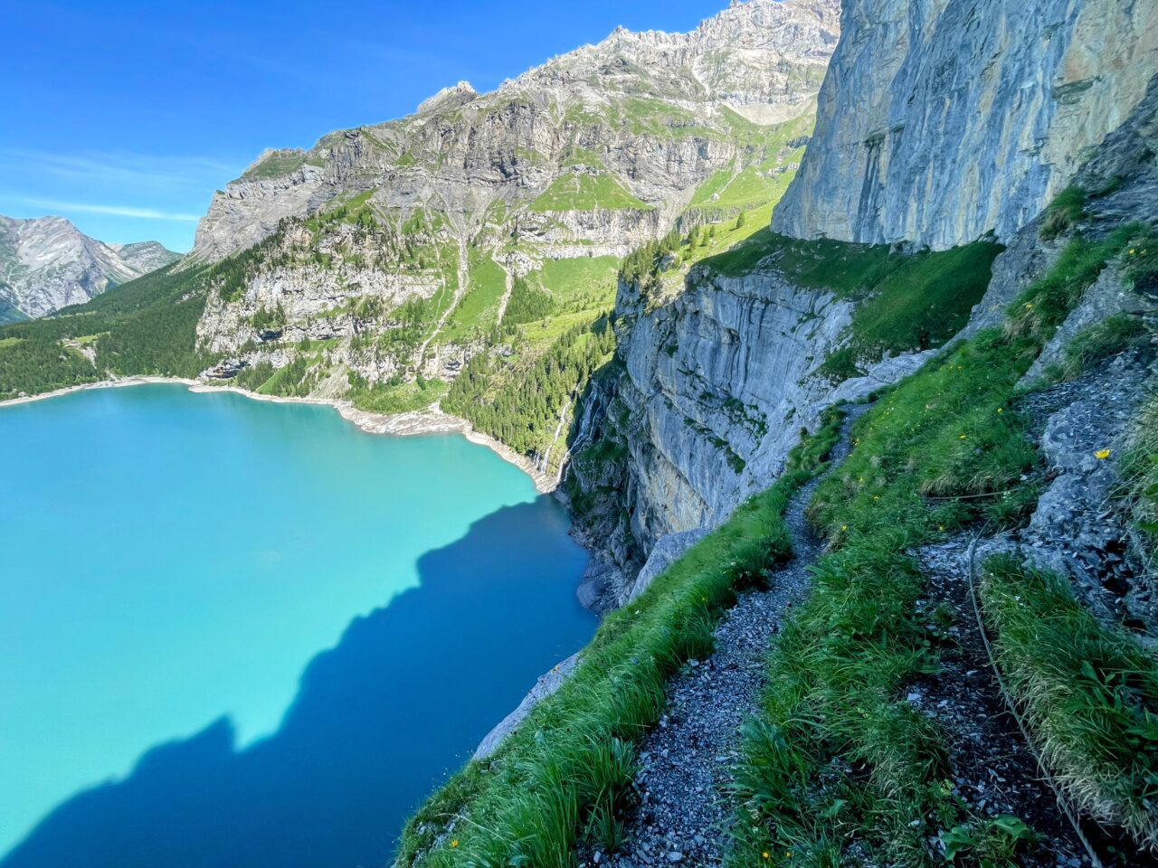 wanderung_fruendenhuette_fruendenschnur_panoramaweg_oeschinensee_heubergrunde_kandersteg_