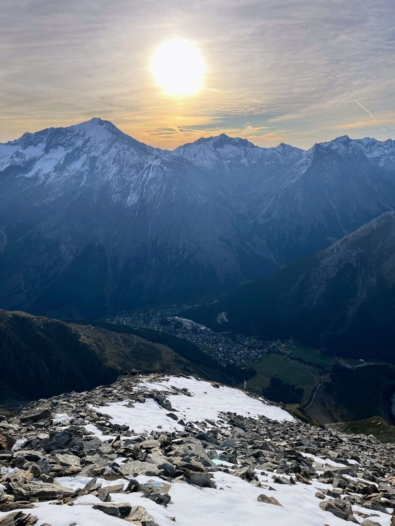 wanderung_saaser_huettentour_tag_4_mischabelhuette_saas_fee_