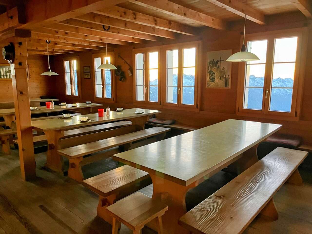 wanderung_saaser_huettentour_tag_4_mischabelhuette_saas_fee_
