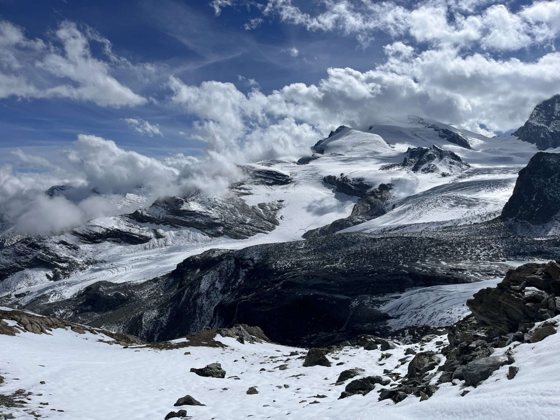 wanderung_saaser_huettentour_tag_2_almagellerhuette_britanniahuette_