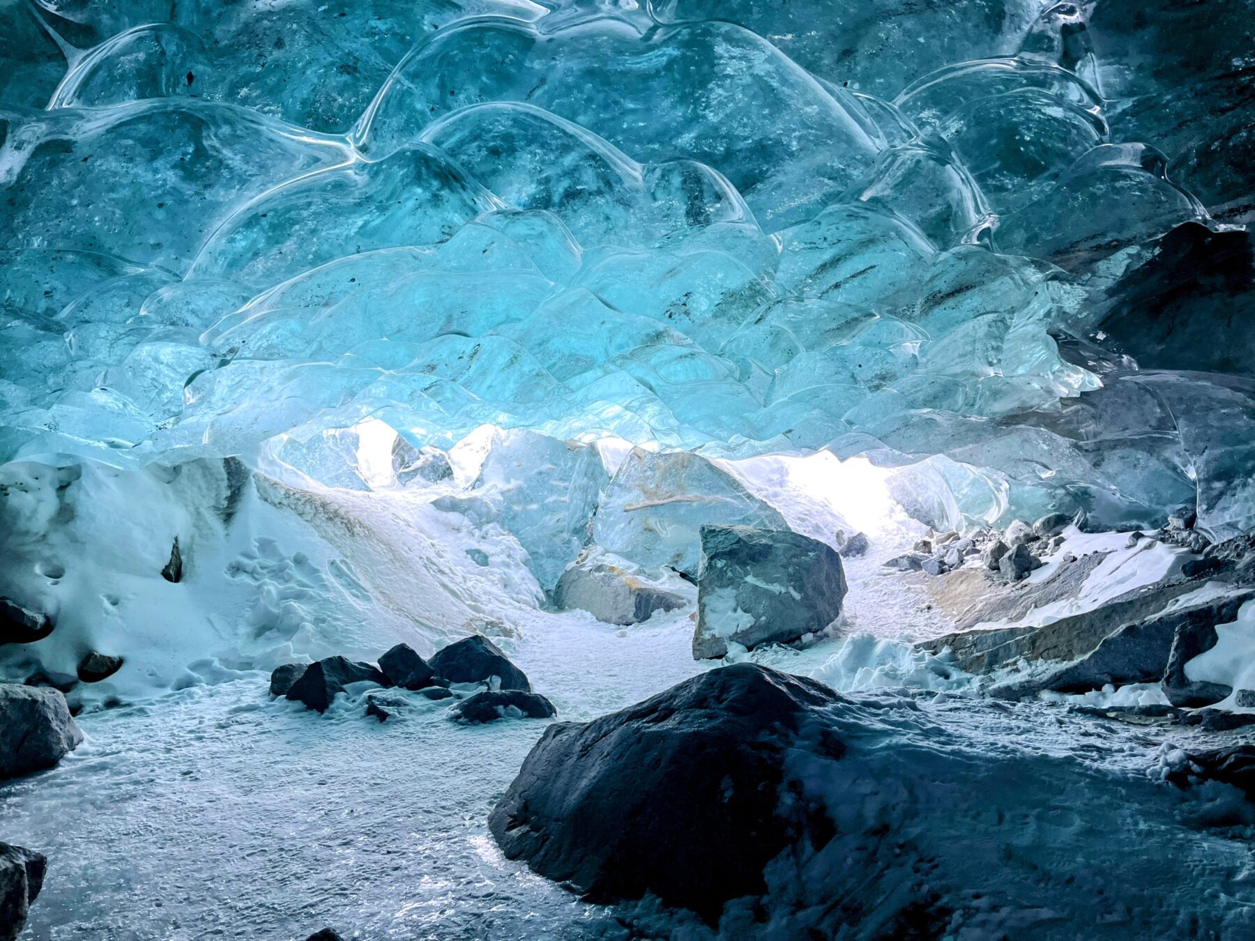 schneeschuhwanderung_gletscherhoehle_morteratschgletscher__IMG_6924