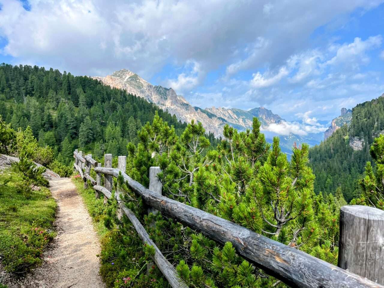 wanderung_dolomiten_hoehenweg_1_etappe_2_rifugio_sennes_rifugio_lavarella_