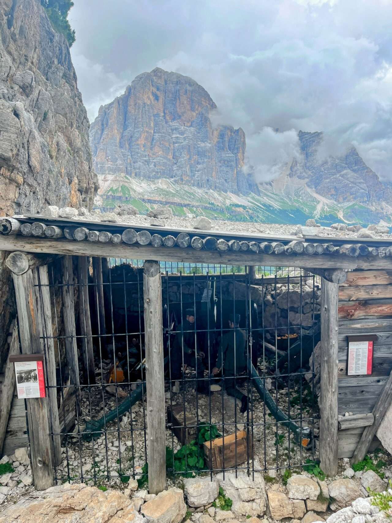 wanderung_dolomiten_hoehenweg_1_etappe_4_rifugio_lagazuoi_rifugio_cinque_torri_