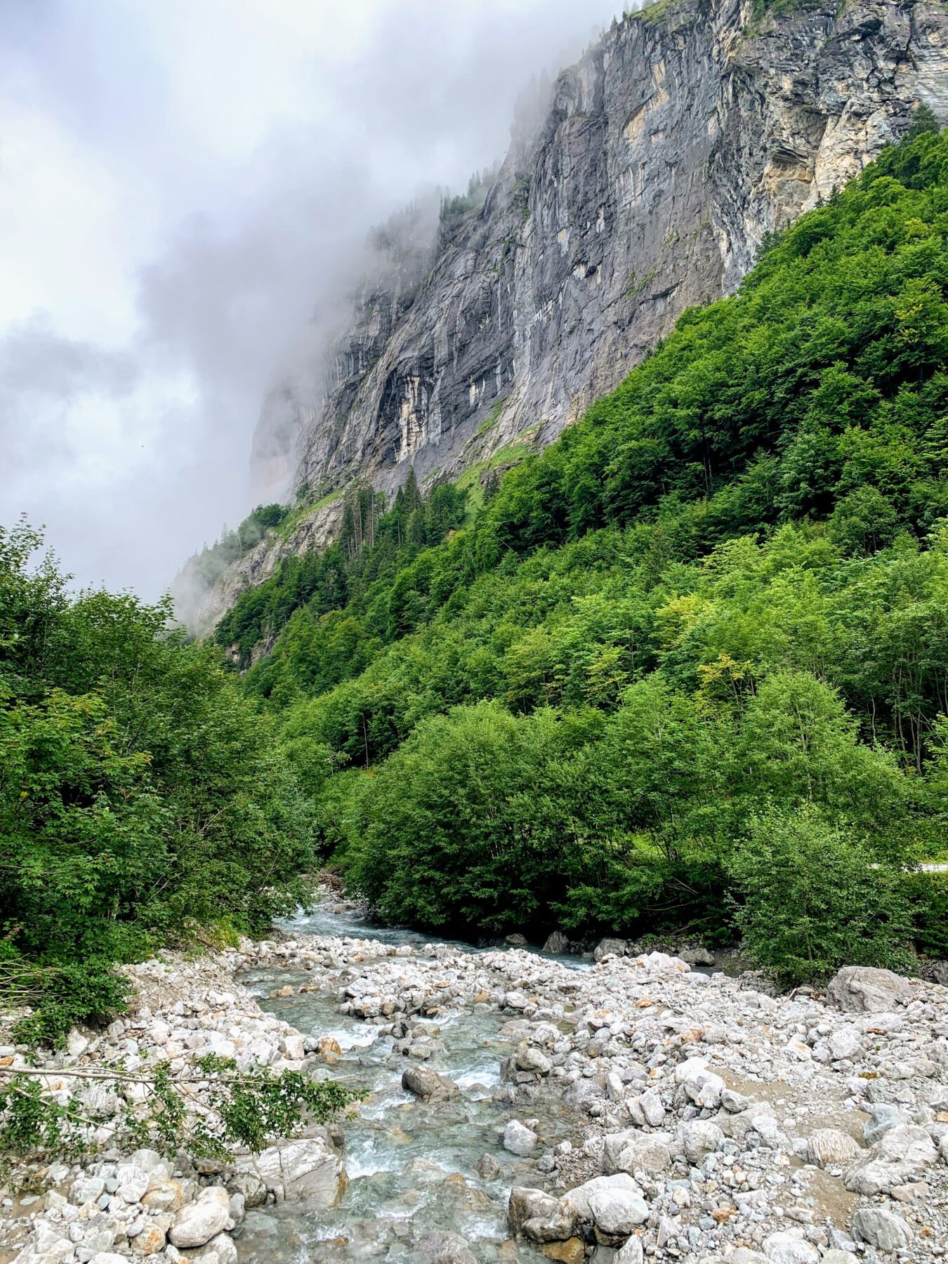 Wanderung-zur-Fuerenalp-
