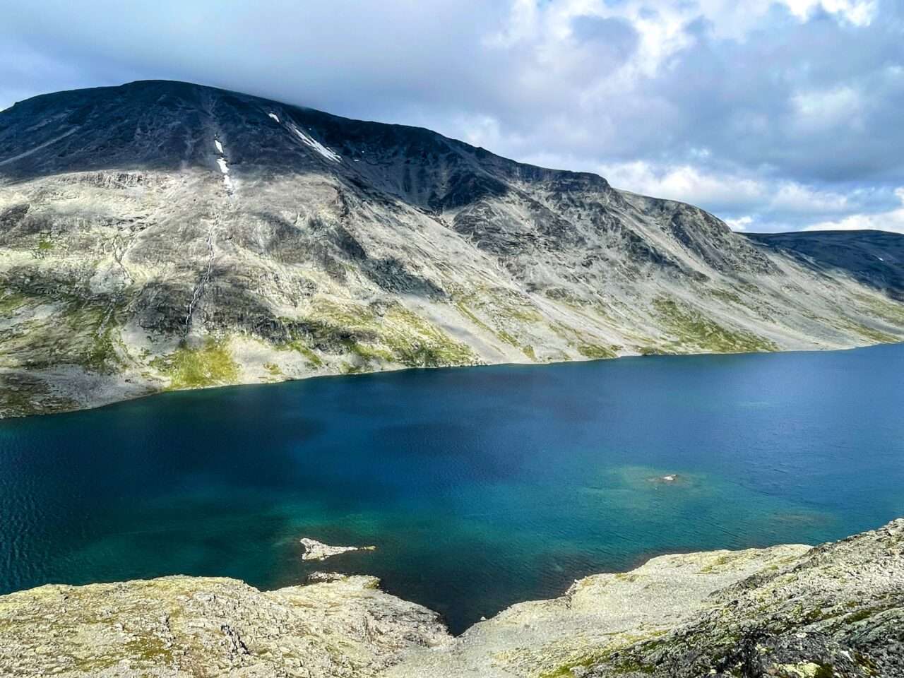 jotunheimen_wanderung_memurubu_besseggen_gjendesheim_