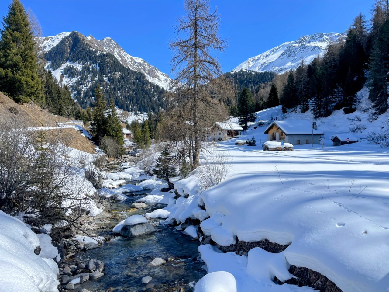 schneeschuhwanderung_berguen_keschhuette_
