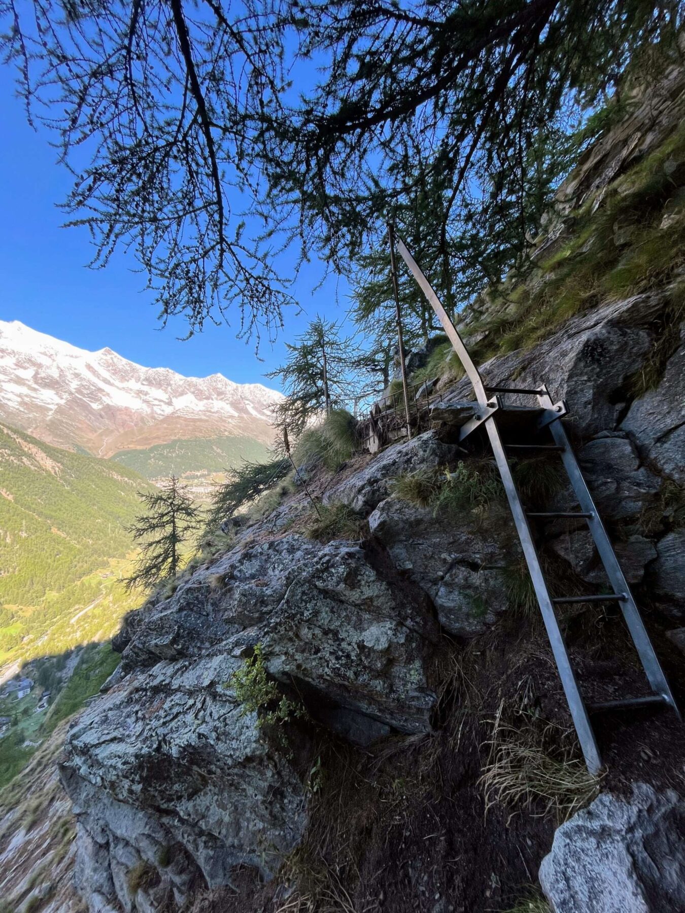 wanderung_saaser_huettentour_tag_2_almagellerhuette_britanniahuette_