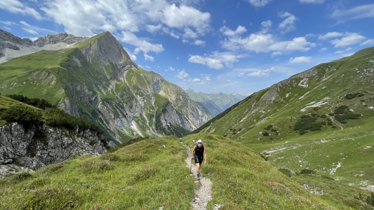 alpenueberquerung_mit-kindern_tag_3_madau_wuerttemberger_haus_