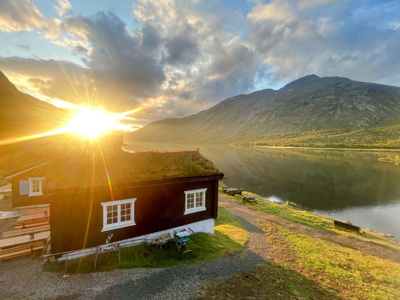 jotunheimen_wanderung_memurubu_besseggen_gjendesheim_