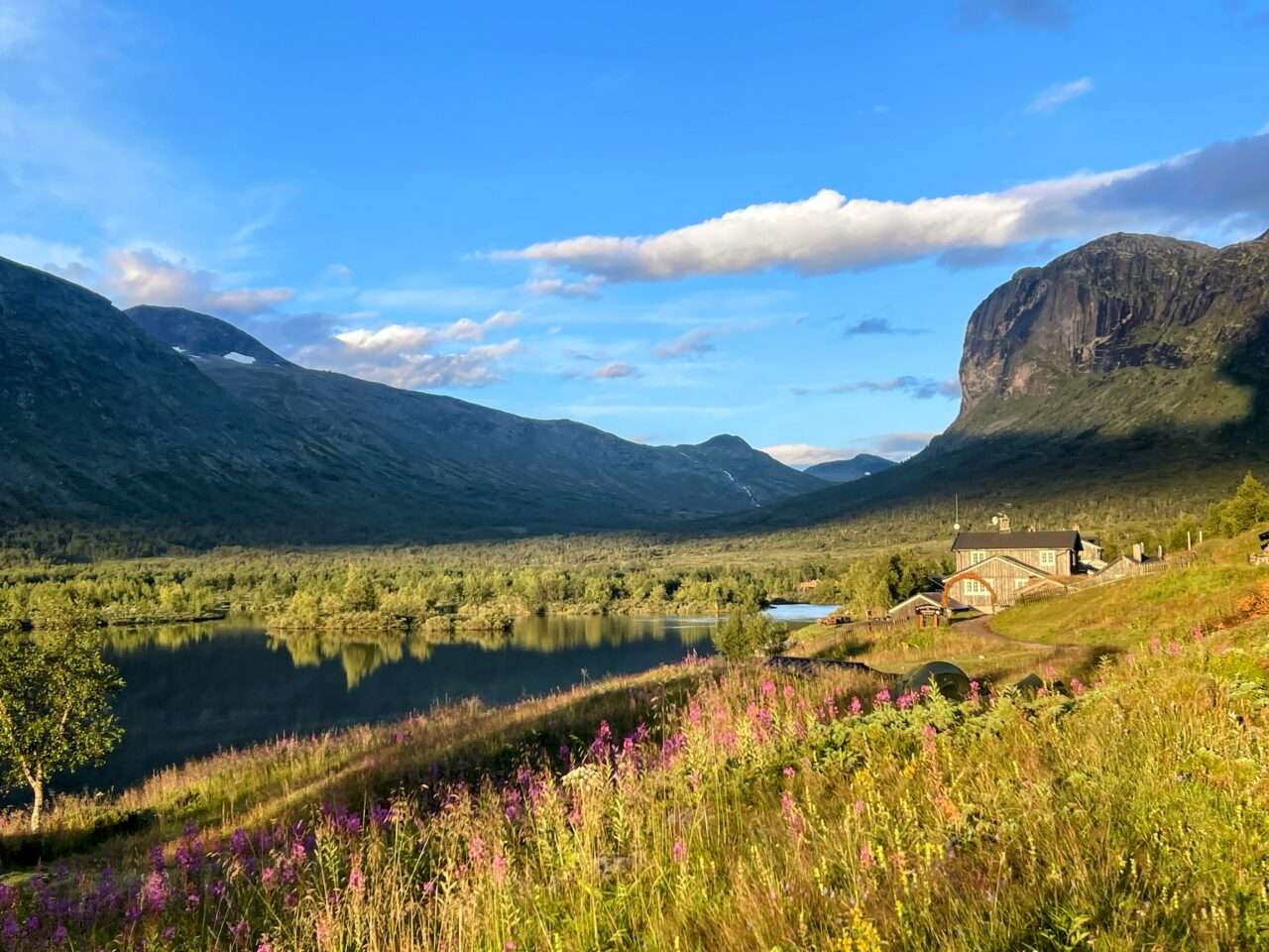 jotunheimen_wanderung_memurubu_besseggen_gjendesheim_