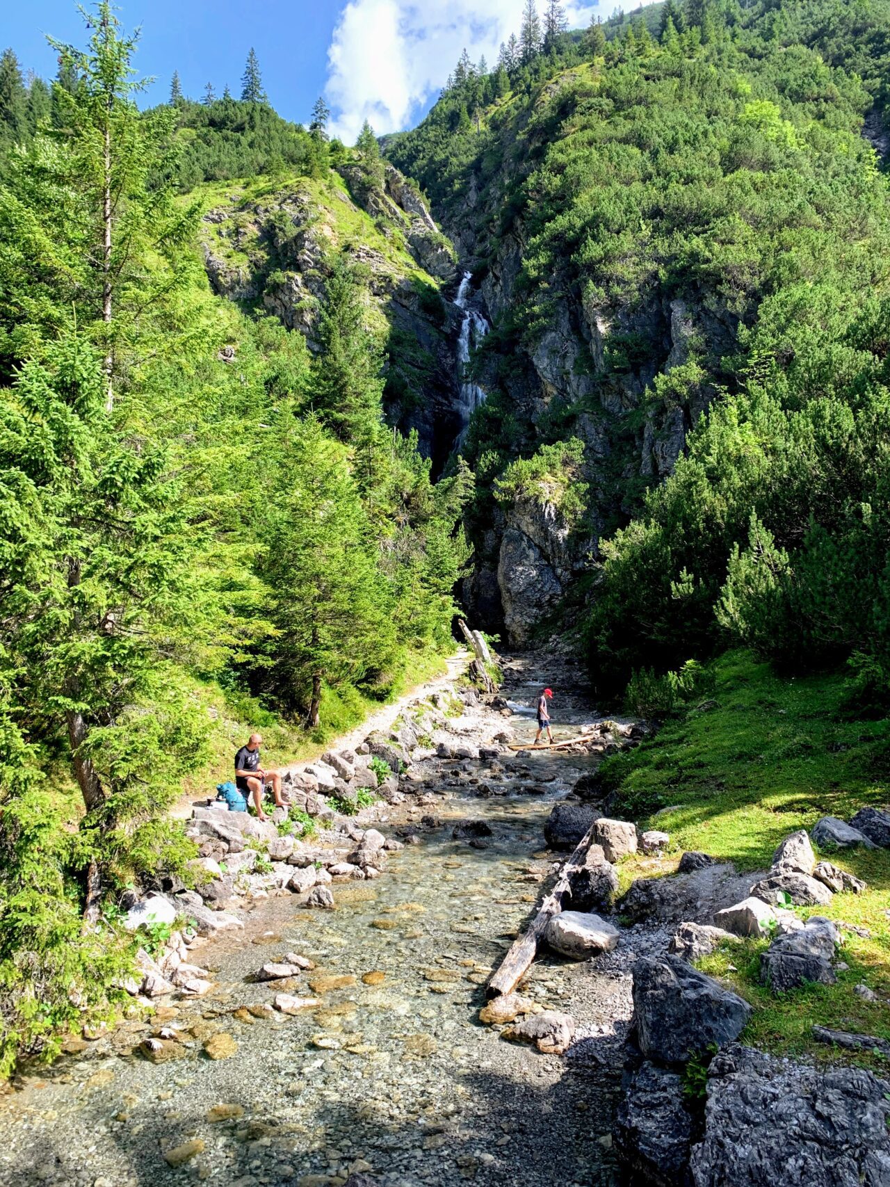 alpenueberquerung_mit_kindern_tag_2_kemptner_huette_madau_