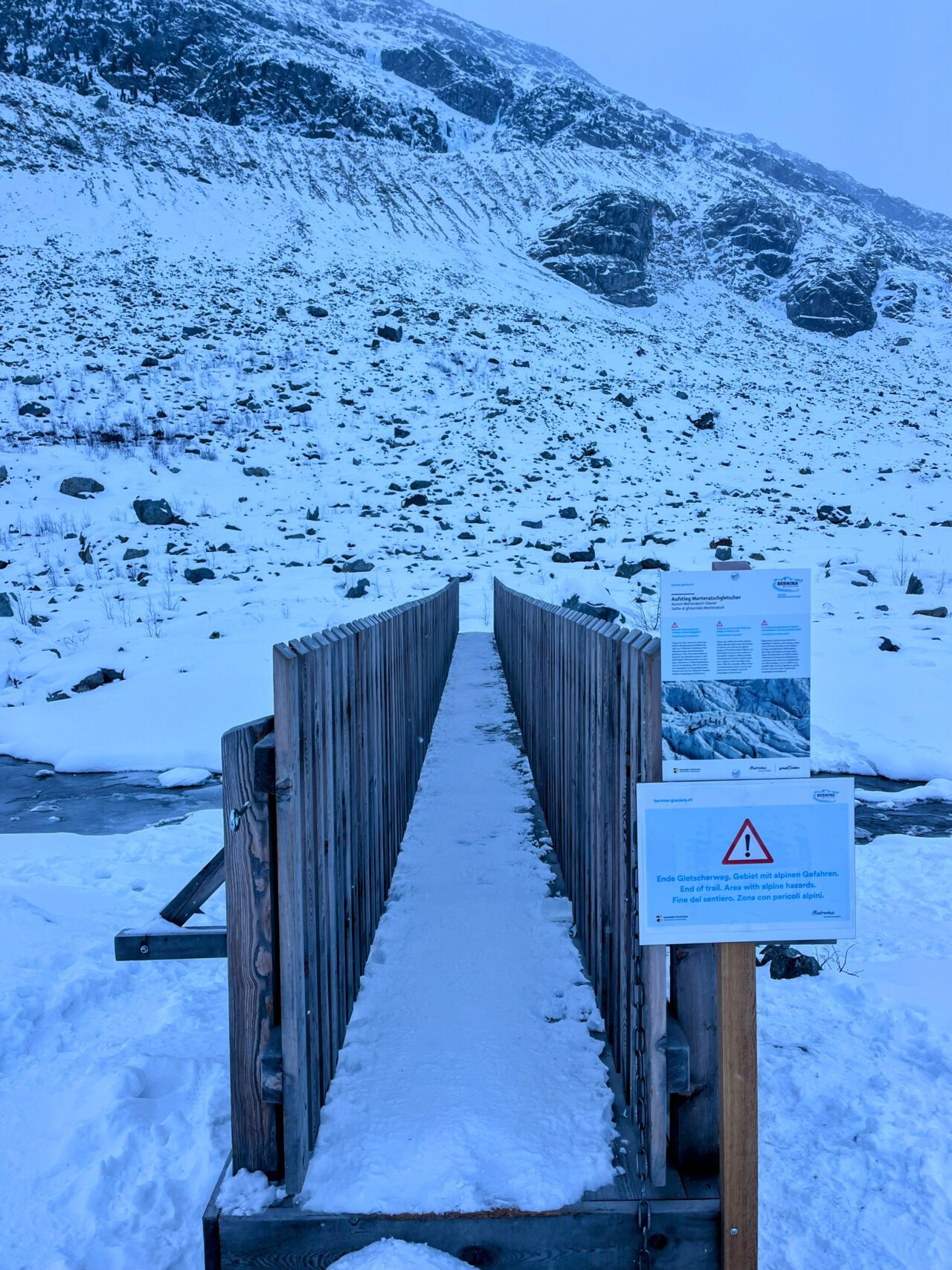 schneeschuhwanderung_gletscherhoehle_morteratschgletscher__IMG_6897