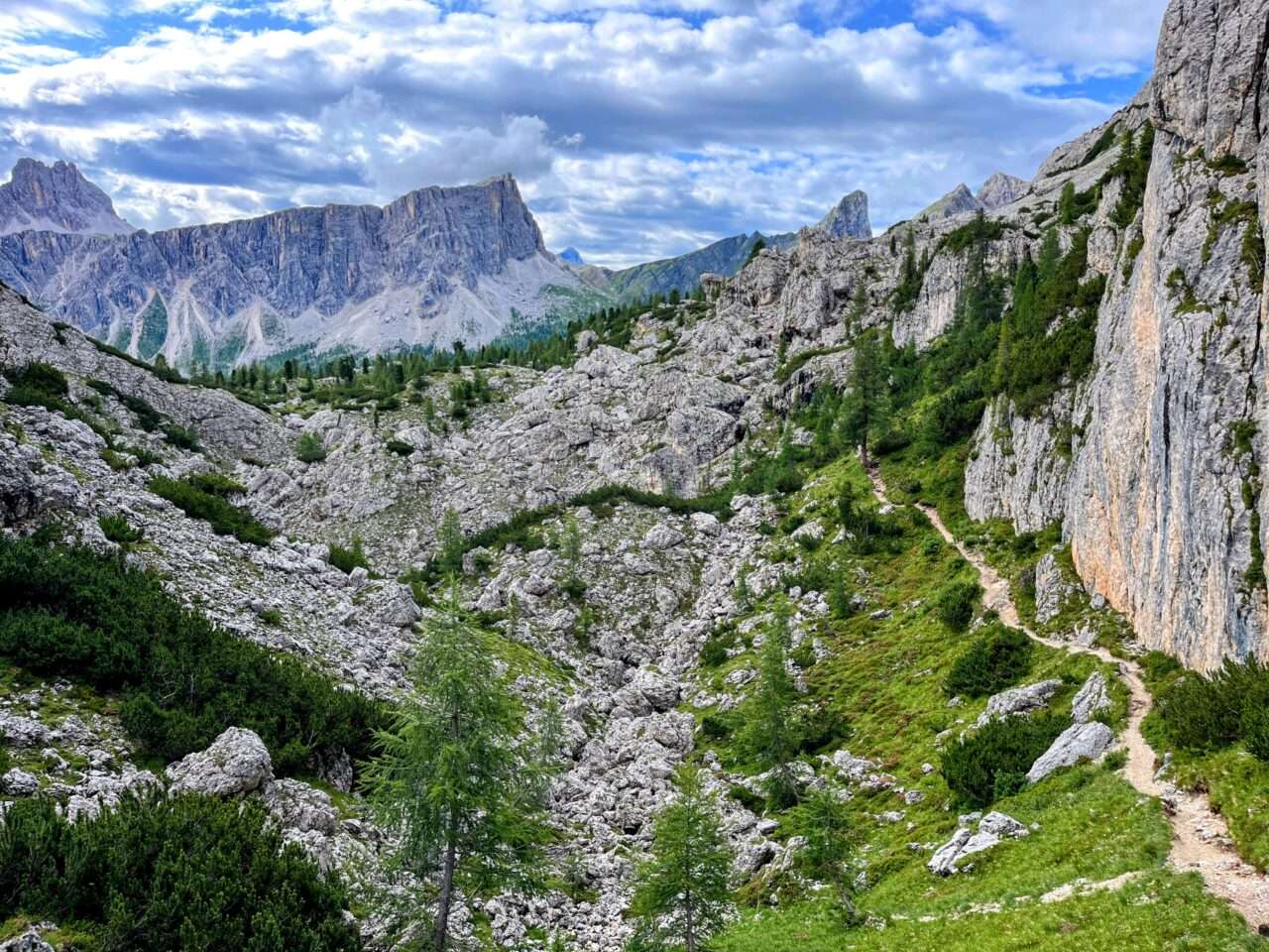 wanderung_dolomiten_hoehenweg_nr_1_etappe_5_rifugio_cinque_torri_rifugio_aquileia_