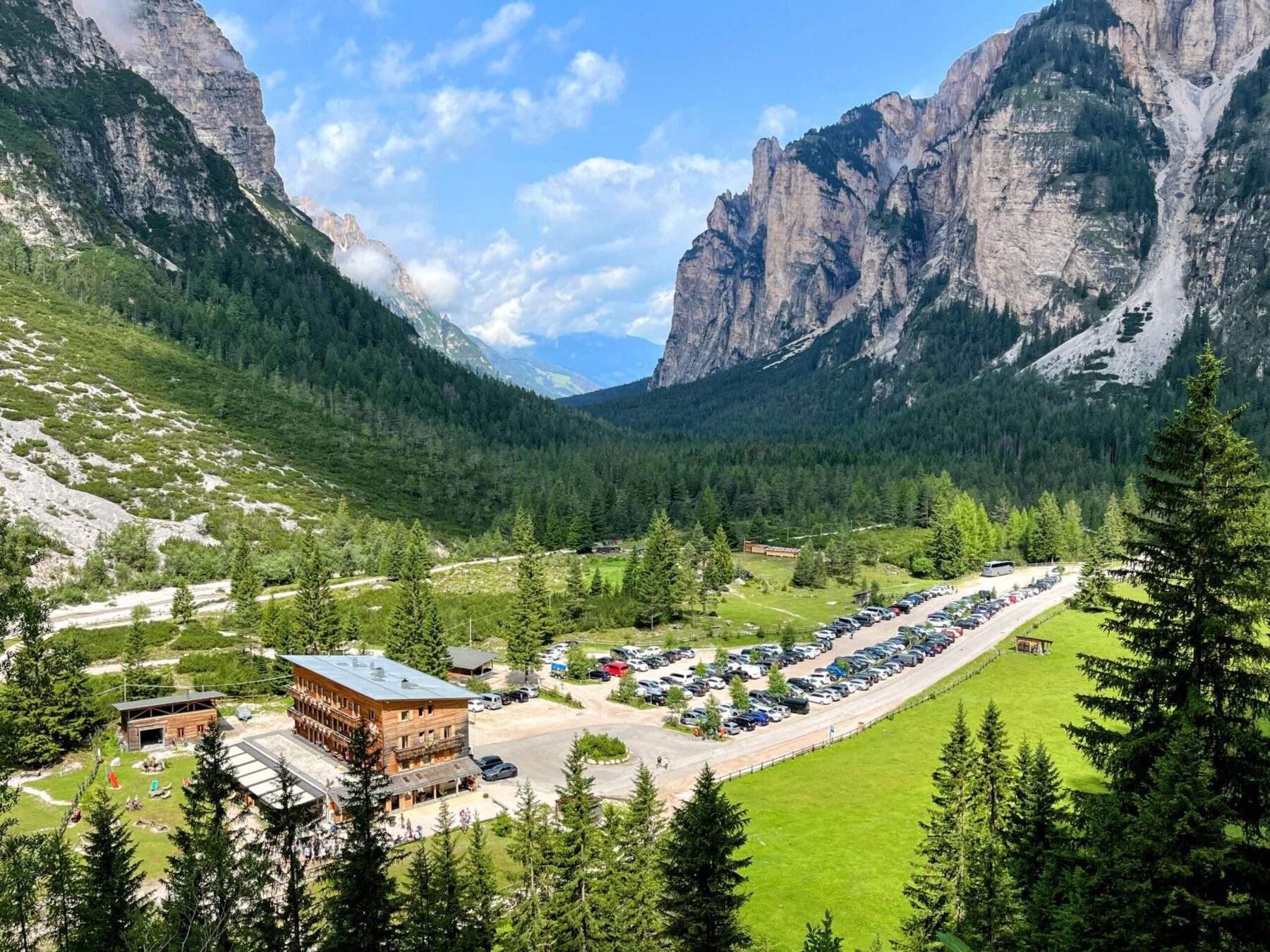 wanderung_dolomiten_hoehenweg_1_etappe_2_rifugio_sennes_rifugio_lavarella_