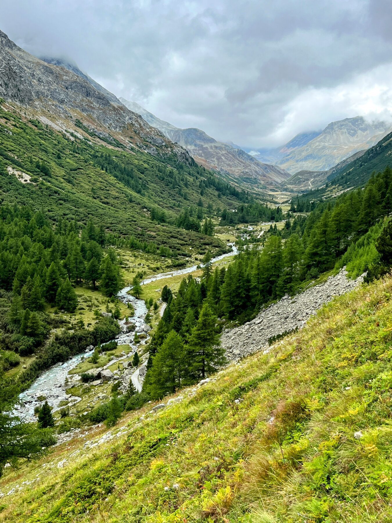 wanderung_bernina_trek_tag_2_eschahuette_jenatschuette_