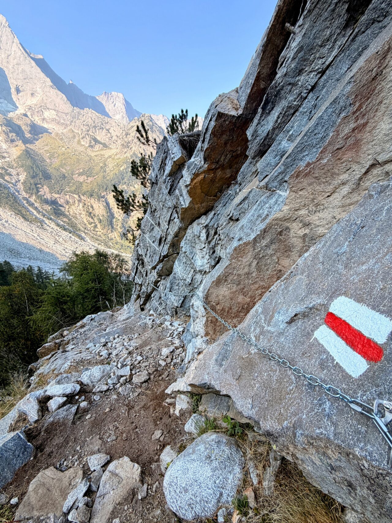 wanderung_sentiero_alpino_bregaglia_sciorahuette_sasc_furae_huette__IMG_0433
