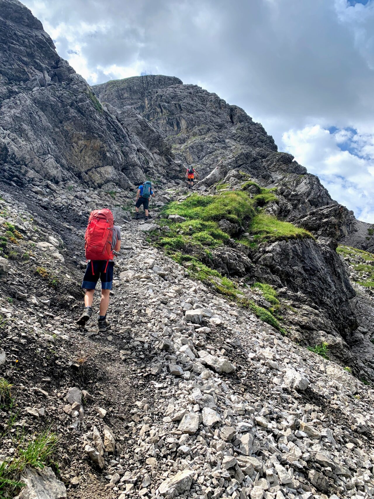 alpenueberquerung_mit-kindern_tag_3_madau_wuerttemberger_haus_
