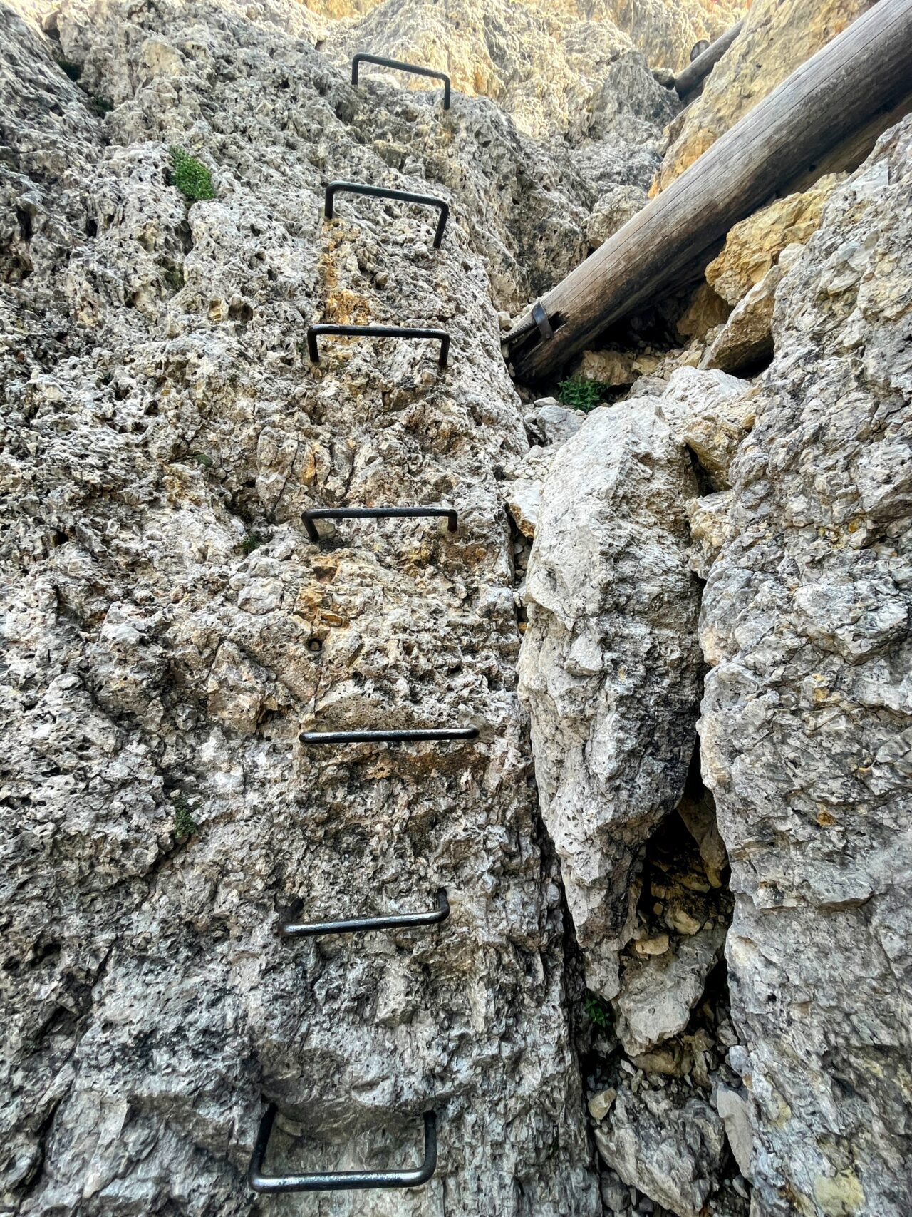 klettersteig_kaiserjägersteig_lagazuoi_tunnel_
