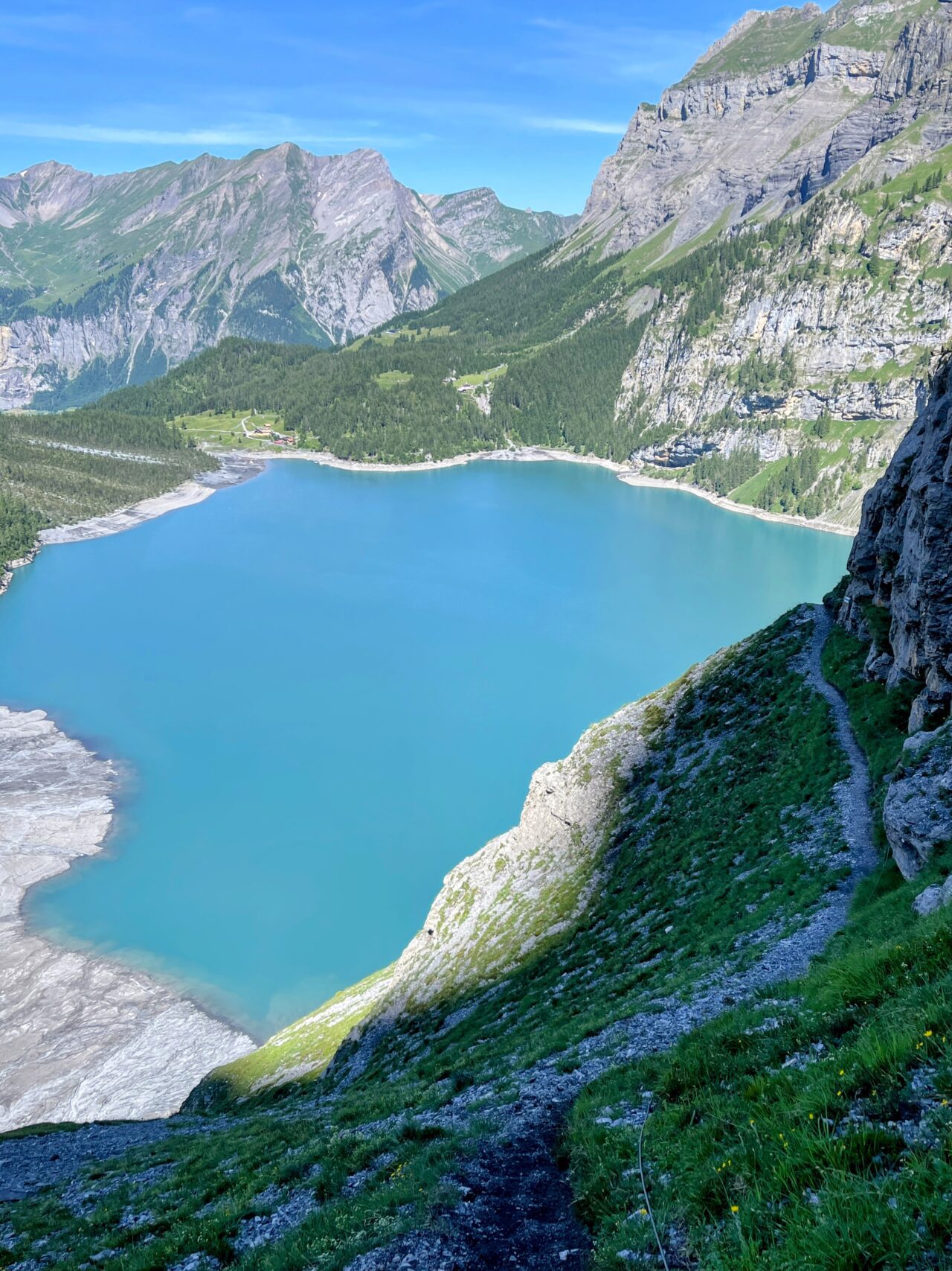 wanderung_fruendenhuette_fruendenschnur_panoramaweg_oeschinensee_heubergrunde_kandersteg_