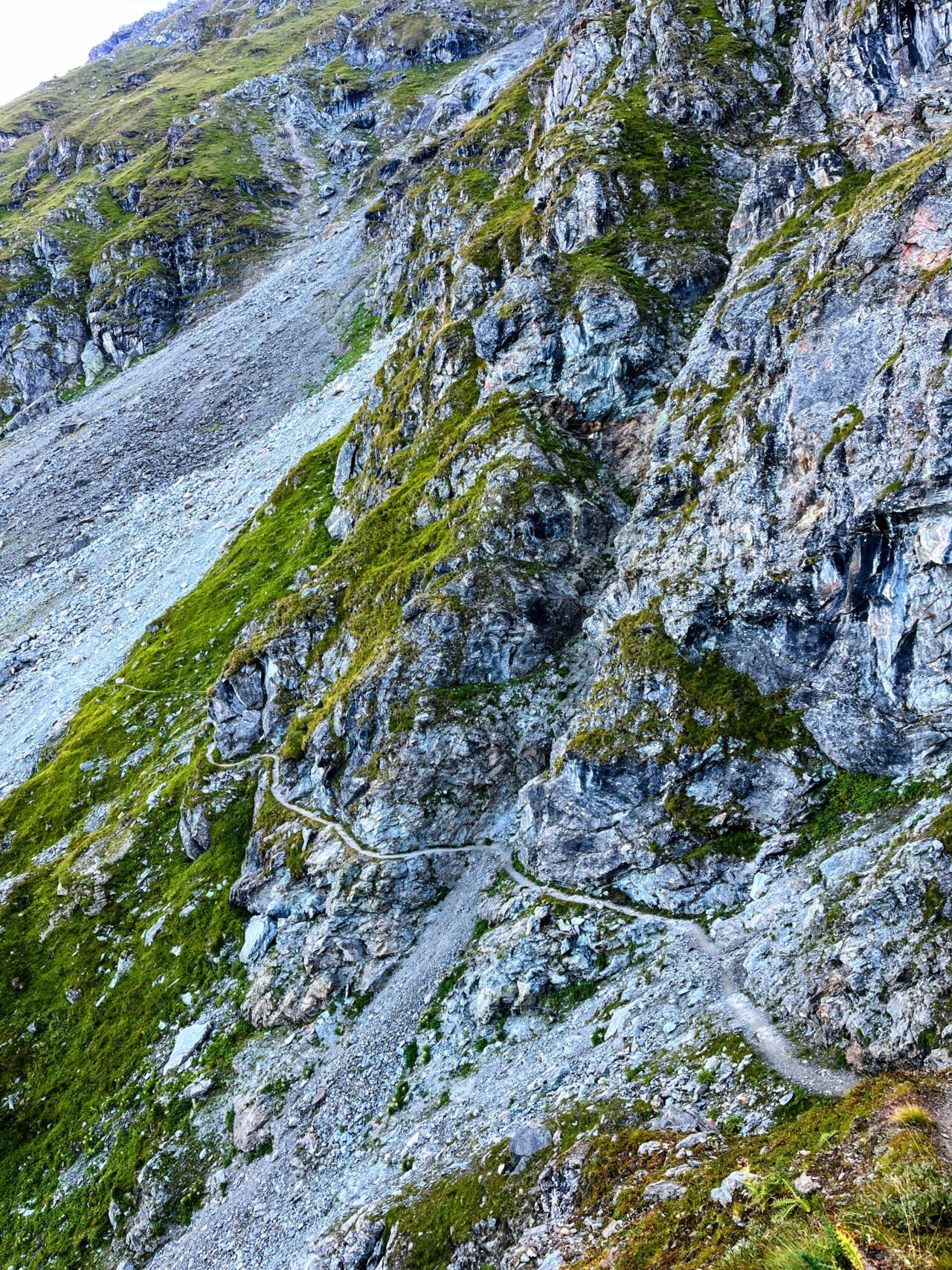 wanderung_alpenpaesseweg_etappe_cabane_de_louvie_verbier_
