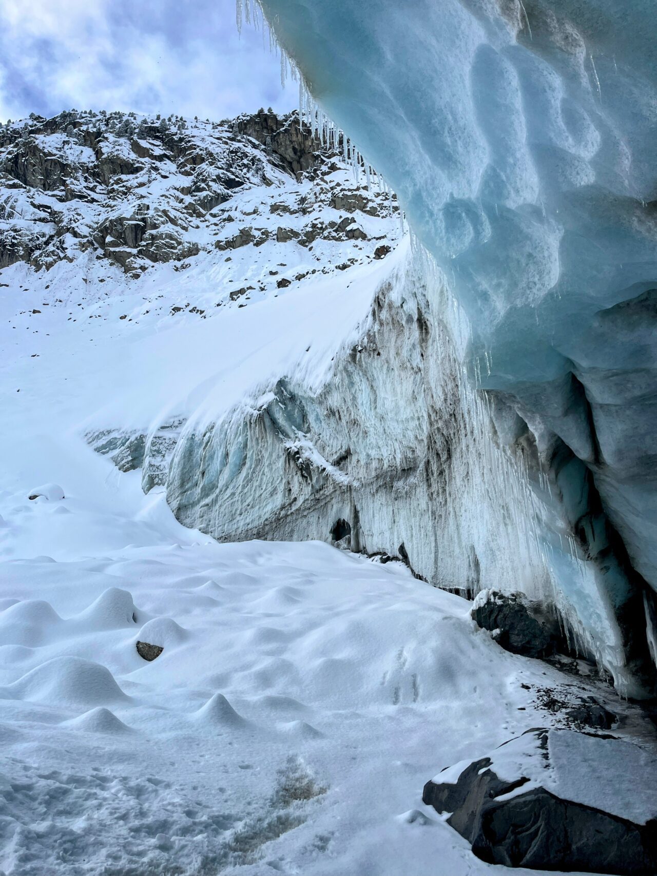 schneeschuhwanderung_gletscherhoehle_morteratschgletscher__IMG_7194