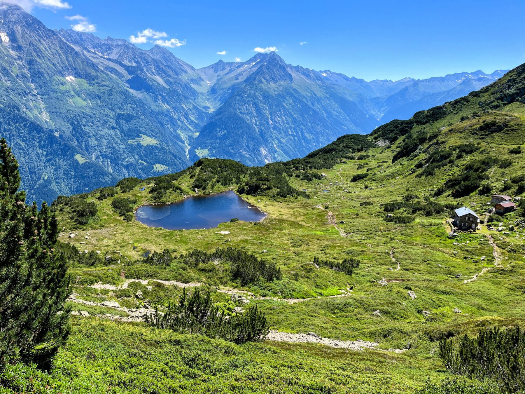 gratwanderung_leutschachhuette_sunniggrathuette_sunniggrat_arnisee_